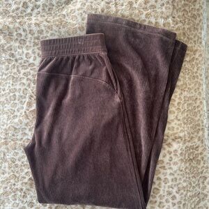 Lululemon Scuba Mid-Rise Wide-Leg pant velvet corduroy, espresso